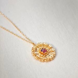 collier marguerite grenat
