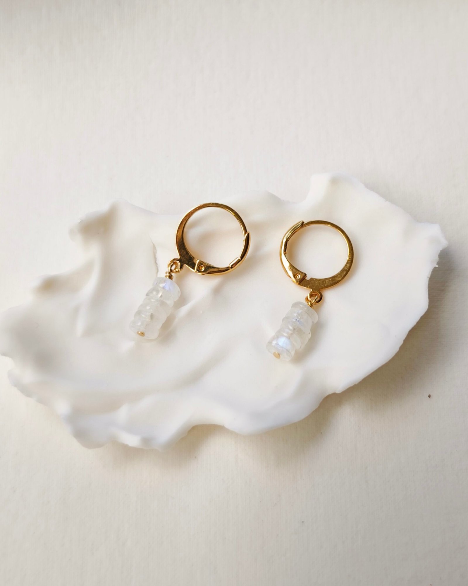 boucles d'oreilles emma pierre de lune boucles d'oreilles emma pierre de lune